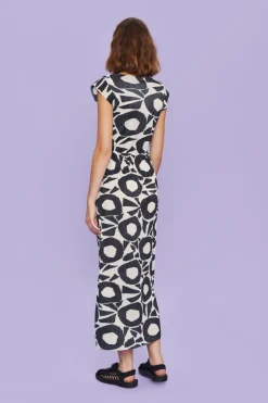 Cut-out collage kjole