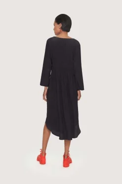 Okazaki FSC kjole med smock