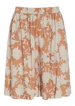 Summer rain & dahlias FSC shorts
